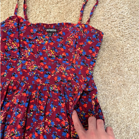 Express Mini Floral Causal Dress with Pockets - Picture 5 of 7